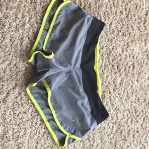 Lululemon Run Speed Short Size 6